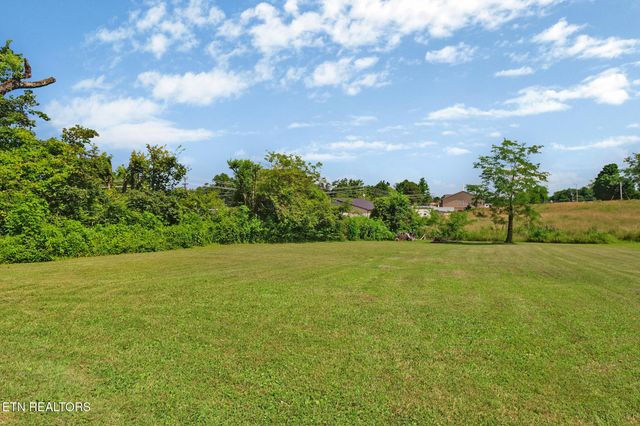 110 Clark Ave, Jamestown, TN 38556