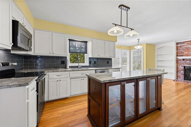 4203 NE 57th Terrace, Kansas City, MO 64119