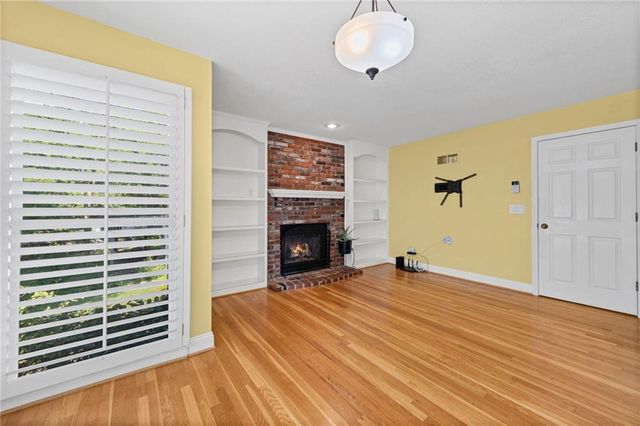 4203 NE 57th Terrace, Kansas City, MO 64119