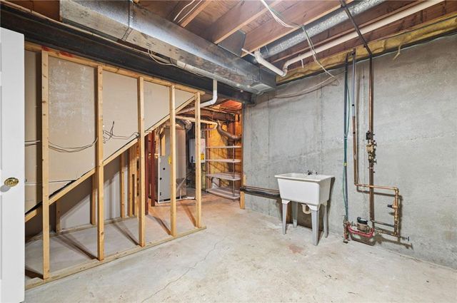 4203 NE 57th Terrace, Kansas City, MO 64119