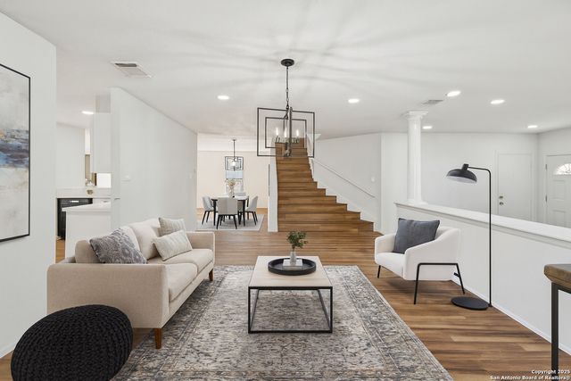 8127 Talkenhorn, Converse, TX 78109