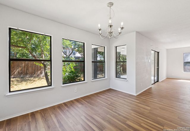 8127 Talkenhorn, Converse, TX 78109