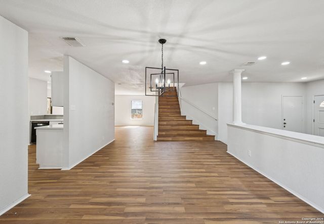 8127 Talkenhorn, Converse, TX 78109