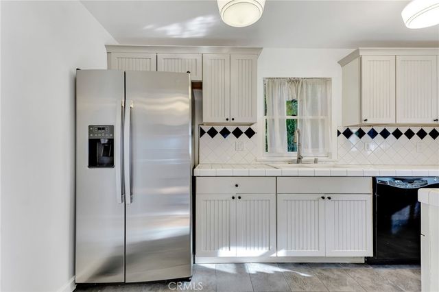 6117 Glen Holly Street, Los Angeles, CA 90068