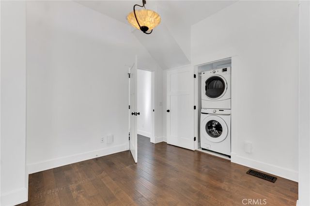 6117 Glen Holly Street, Los Angeles, CA 90068