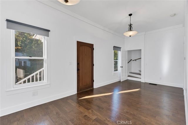 6117 Glen Holly Street, Los Angeles, CA 90068