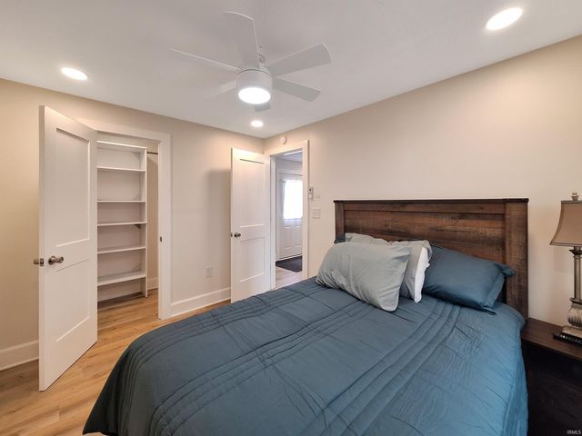319 N Fourth Avenue, Evansville, IN 47710