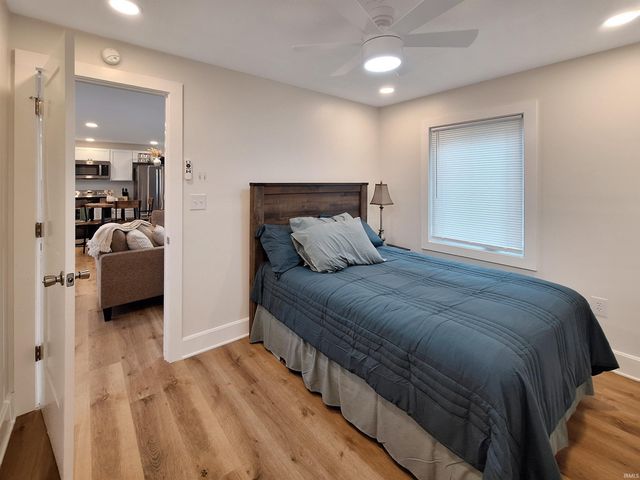 319 N Fourth Avenue, Evansville, IN 47710