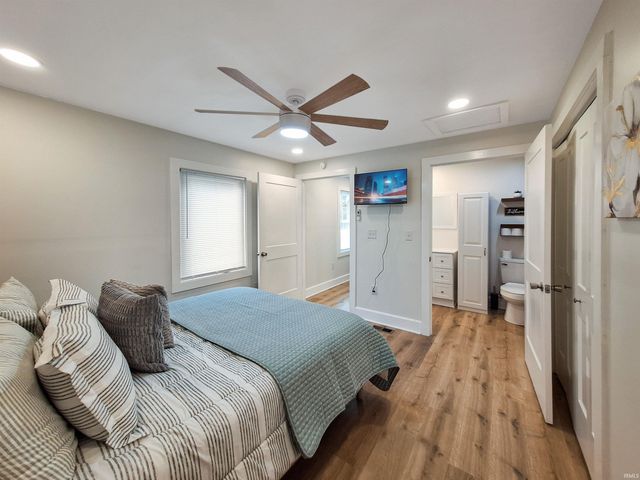 319 N Fourth Avenue, Evansville, IN 47710