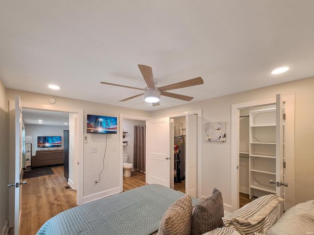 319 N Fourth Avenue, Evansville, IN 47710