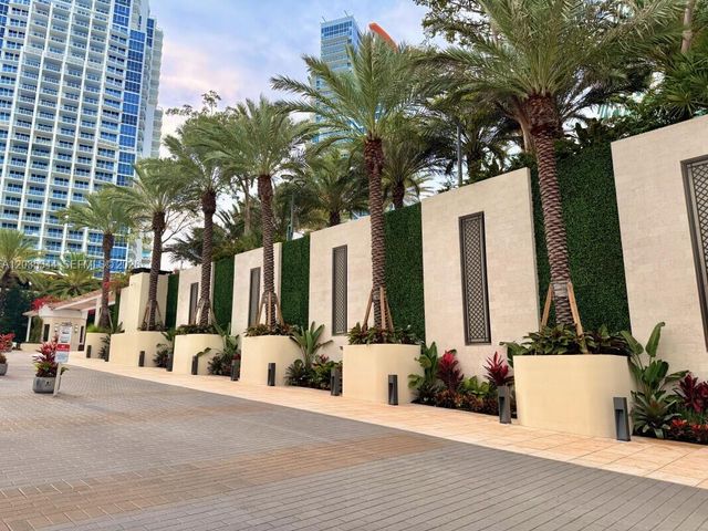 400 S Pointe Drive 307, Miami Beach, FL 33139