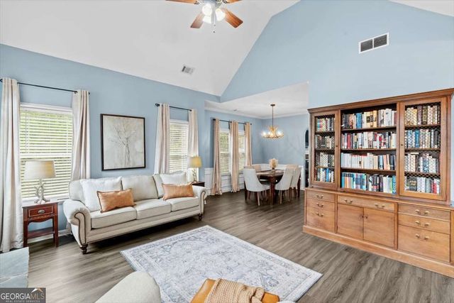 409 Willow Court, Rockmart, GA 30153