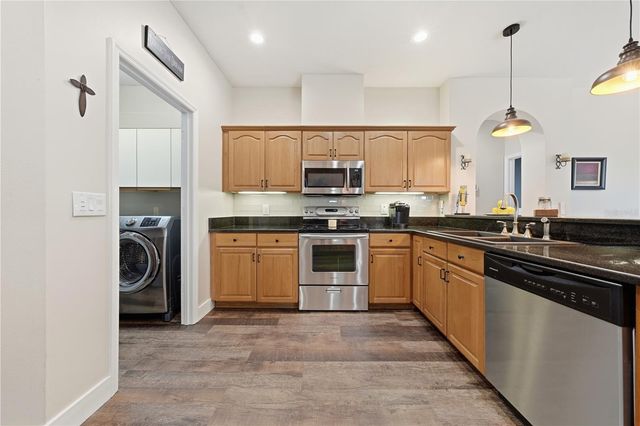 2360 PARK FOREST BOULEVARD, Mount Dora, FL 32757