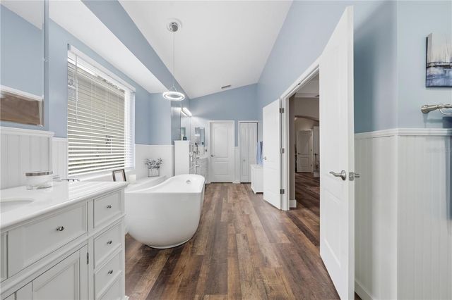 2360 PARK FOREST BOULEVARD, Mount Dora, FL 32757