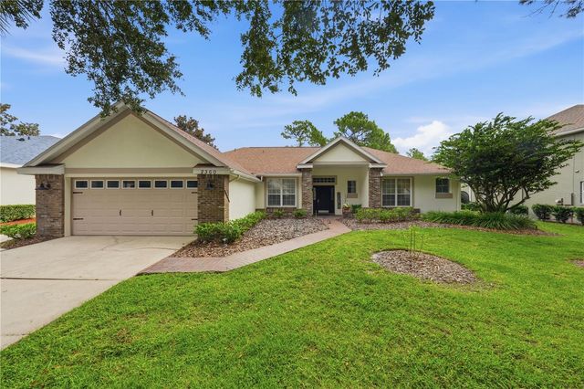 2360 PARK FOREST BOULEVARD, Mount Dora, FL 32757