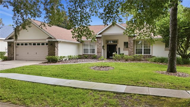 2360 PARK FOREST BOULEVARD, Mount Dora, FL 32757