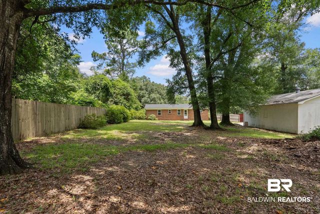 6879 Emory Drive, Mobile, AL 36619