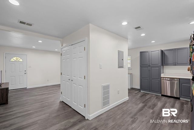 6879 Emory Drive, Mobile, AL 36619