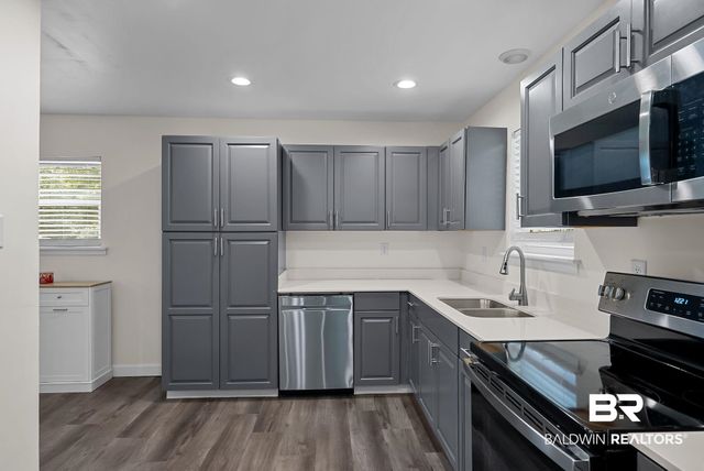 6879 Emory Drive, Mobile, AL 36619