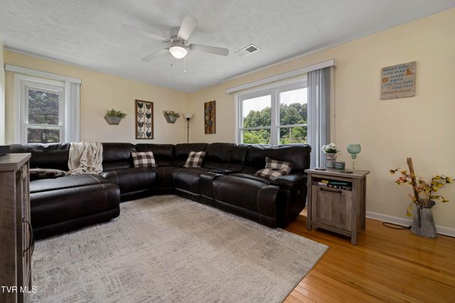 3433 Highway 81, Fall Branch, TN 37656