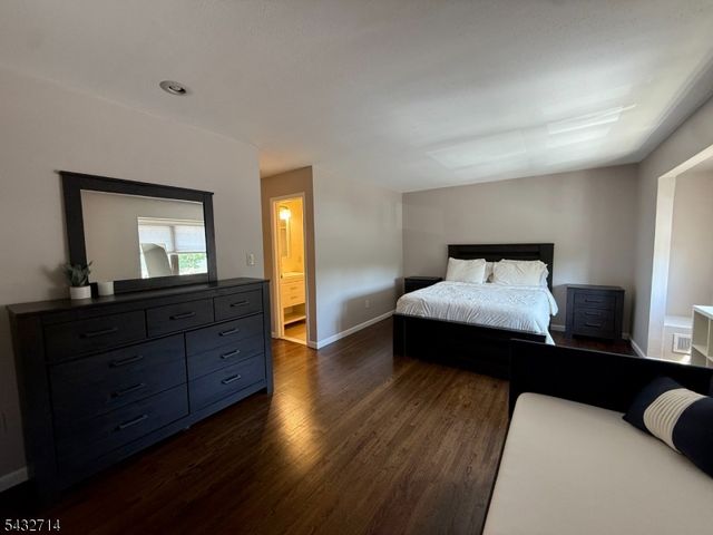 311 Tall Oak Ln, Hillsborough Twp., NJ 08844