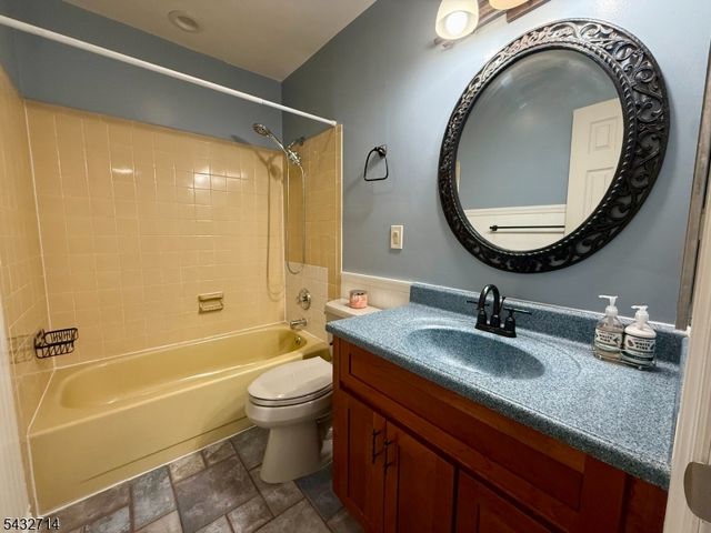 311 Tall Oak Ln, Hillsborough Twp., NJ 08844