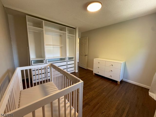 311 Tall Oak Ln, Hillsborough Twp., NJ 08844