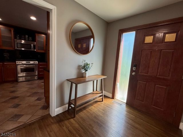 311 Tall Oak Ln, Hillsborough Twp., NJ 08844