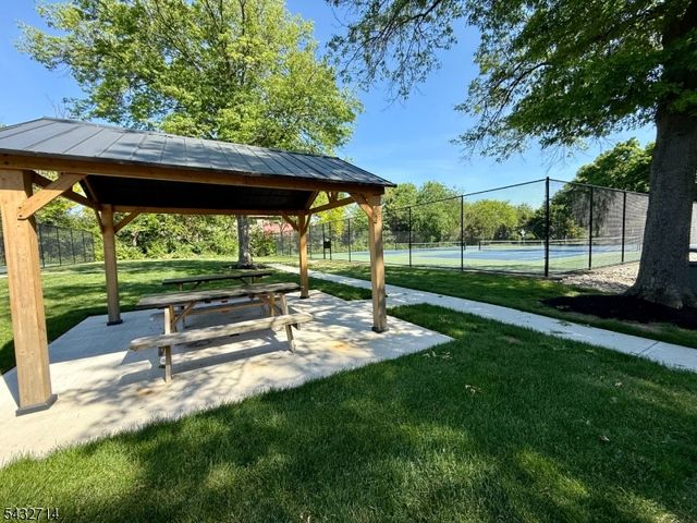 311 Tall Oak Ln, Hillsborough Twp., NJ 08844