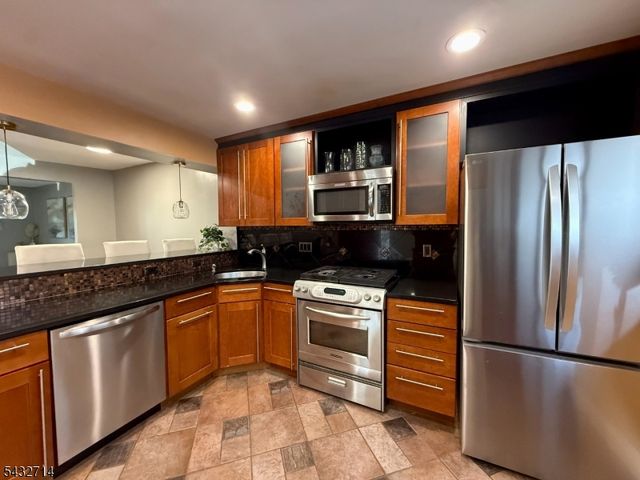 311 Tall Oak Ln, Hillsborough Twp., NJ 08844