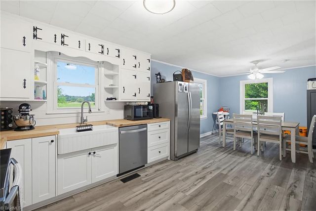 4251 Edgar Road, Sophia, NC 27350