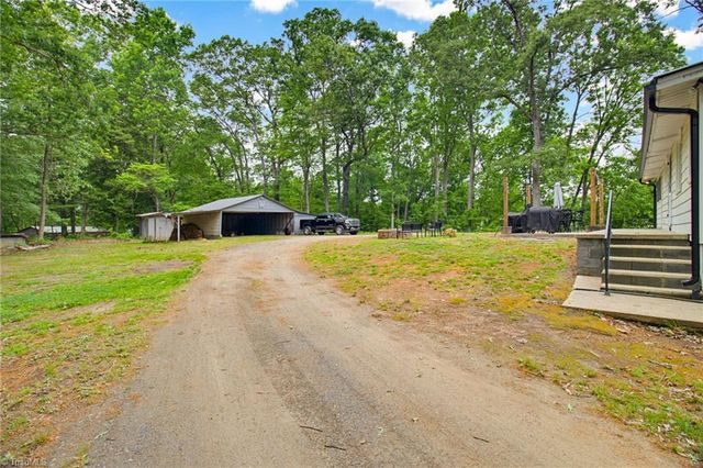 4251 Edgar Road, Sophia, NC 27350
