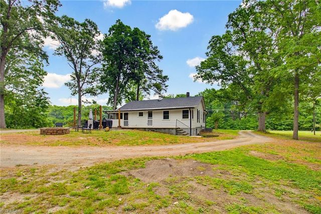 4251 Edgar Road, Sophia, NC 27350