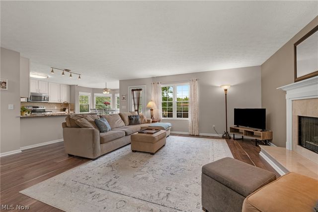 11952 Greyfriars Circle, North Royalton, OH 44133