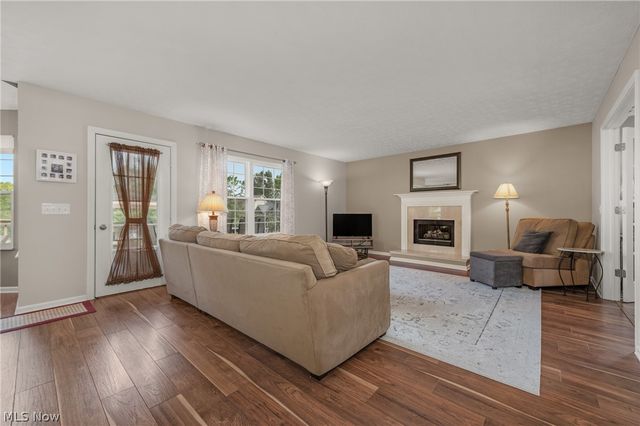 11952 Greyfriars Circle, North Royalton, OH 44133