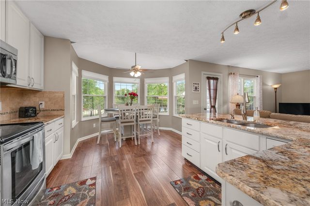 11952 Greyfriars Circle, North Royalton, OH 44133