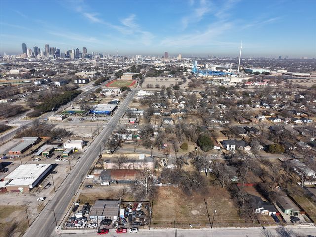 3515 Jamaica Street, Dallas, TX 75210