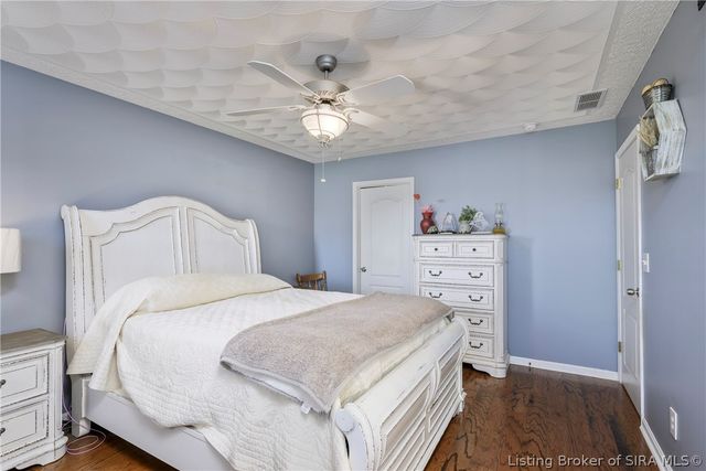 8408 Marion Martin Road, Charlestown, IN 47111