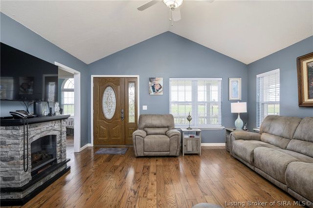 8408 Marion Martin Road, Charlestown, IN 47111