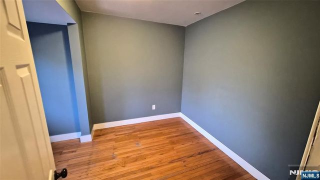 104 Wallington Avenue, Wallington, NJ 07057