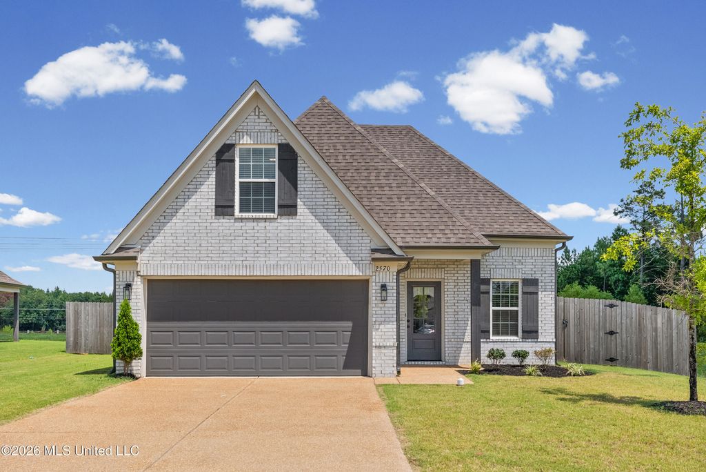 2570 Dela Drive, Southaven, MS 38672 — exterior