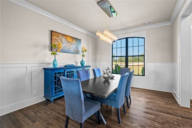 10794 SW Grand Summit Lane, Bentonville, AR 72713