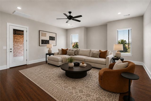 10794 SW Grand Summit Lane, Bentonville, AR 72713