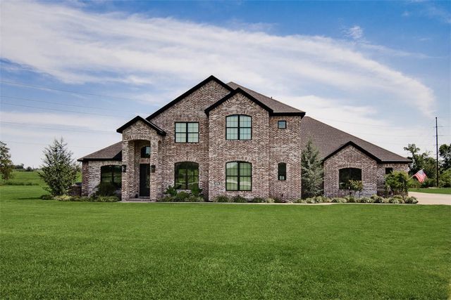 10794 SW Grand Summit Lane, Bentonville, AR 72713