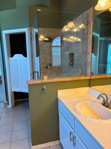 1826 Meadow Crest Drive, Grapevine, TX 76051