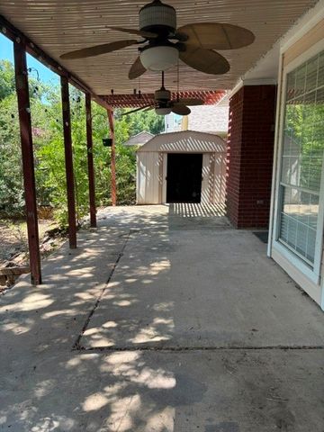 1826 Meadow Crest Drive, Grapevine, TX 76051