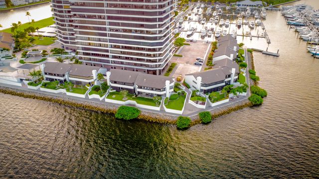 100 Lakeshore Drive 856, North Palm Beach, FL 33408
