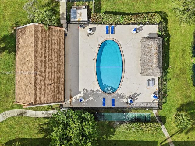 2651 E Sunrise Lakes Drive 104, Sunrise, FL 33322