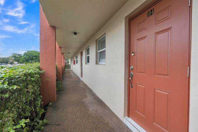 2651 E Sunrise Lakes Drive 104, Sunrise, FL 33322