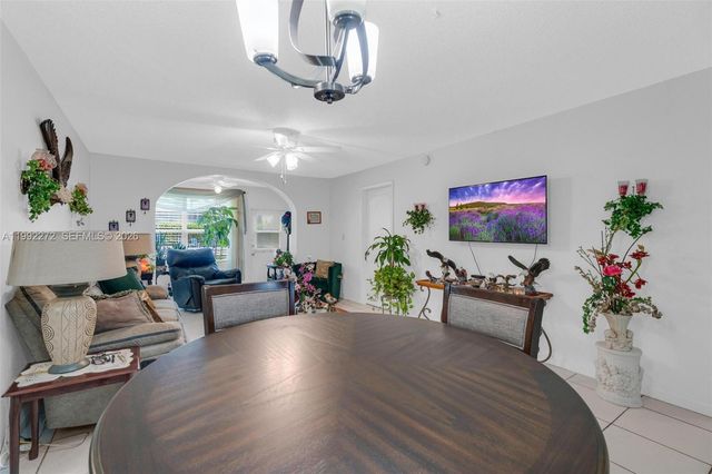 2651 E Sunrise Lakes Drive 104, Sunrise, FL 33322